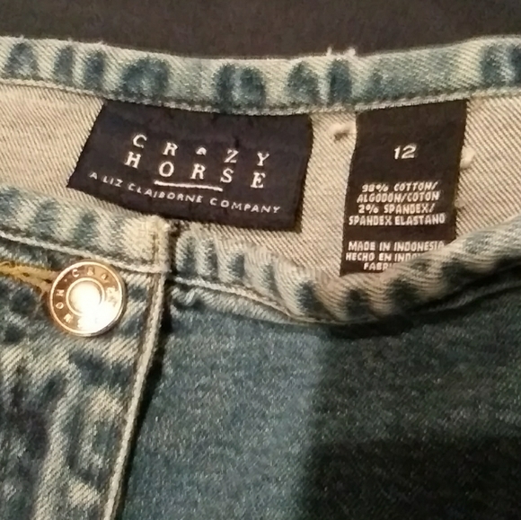 Vintage Crazy Horse Flattering Jeans 🎉Host Pick🎉 - Picture 8 of 8